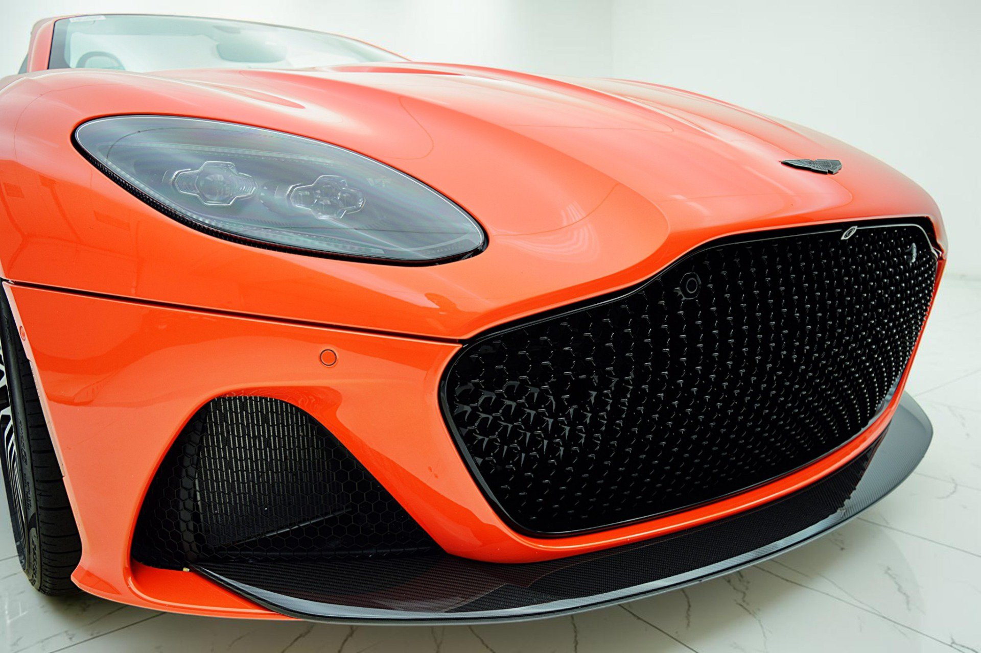 Used 2023 Aston Martin DBS Superleggera Volante RWD image 24