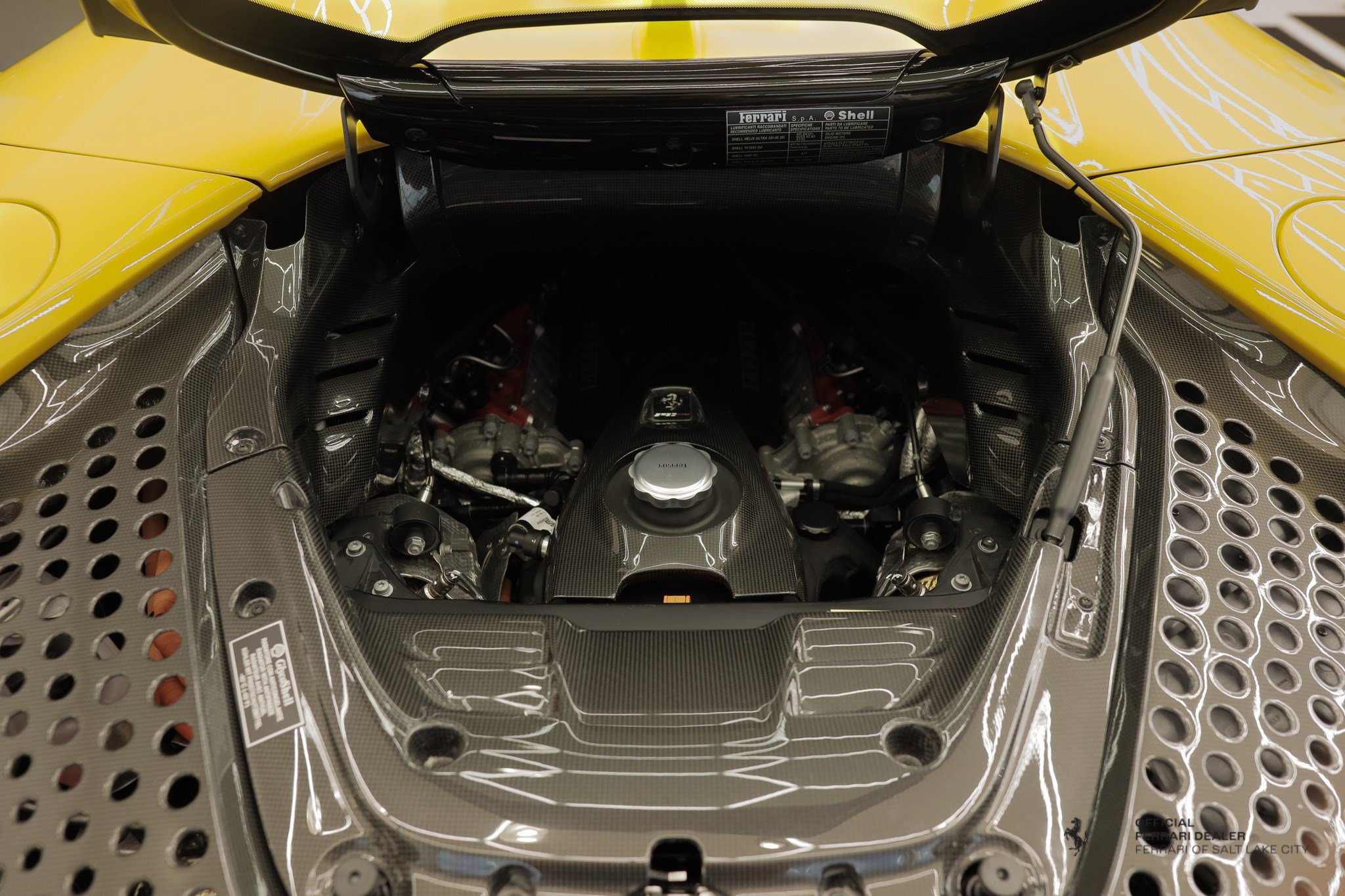 Used 2022 Ferrari SF90 Spider AWD/4WD image 5