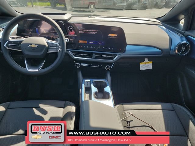 New 2026 Chevrolet Equinox EV LT w/ Convenience Package II AWD/4WD image 11