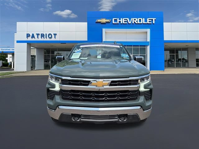 Used 2025 Chevrolet Silverado 1500 LT AWD/4WD image 5