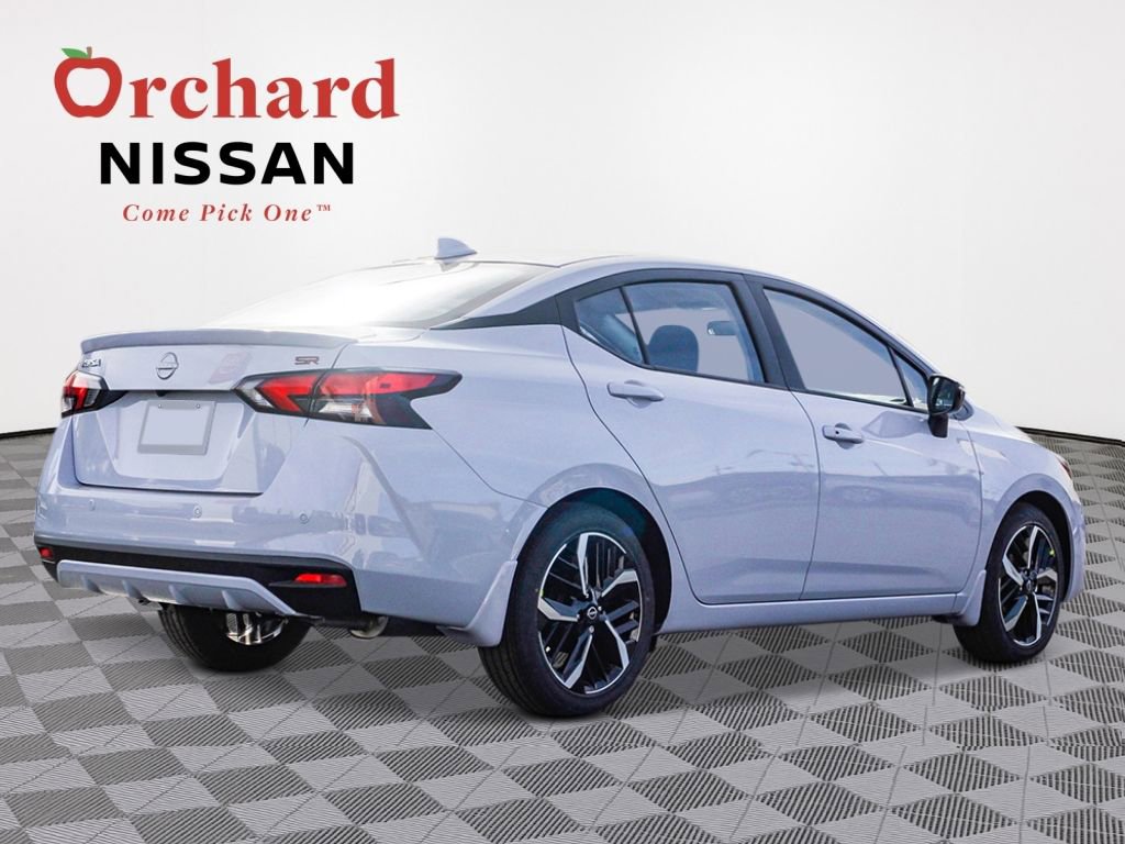 New 2025 Nissan Versa SR w/ Trunk Package FWD image 4