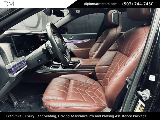 Used 2023 BMW 760i xDrive w/ Executive Package AWD/4WD image 18