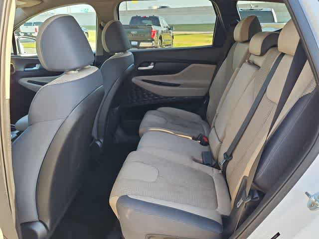 Used 2020 Hyundai Santa Fe SE AWD/4WD image 16