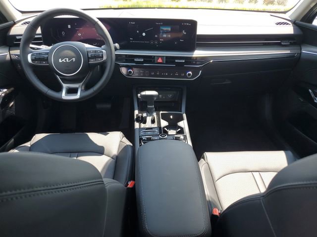 New 2025 Kia K5 EX image 14