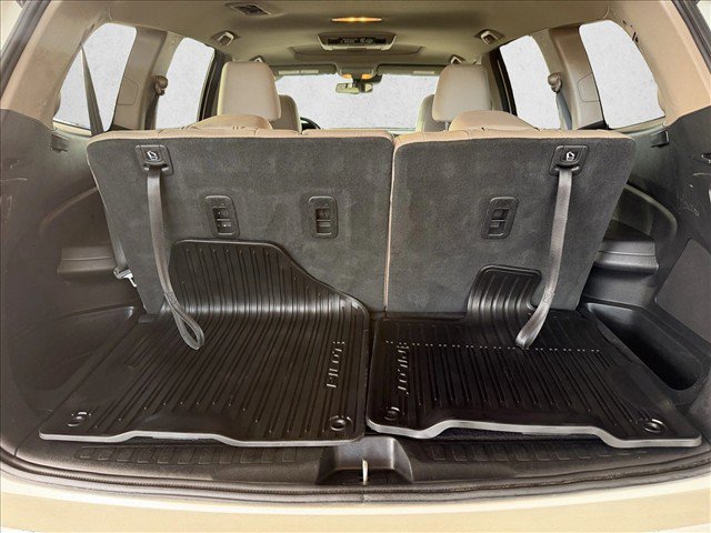 Used 2017 Honda Pilot Touring image 22