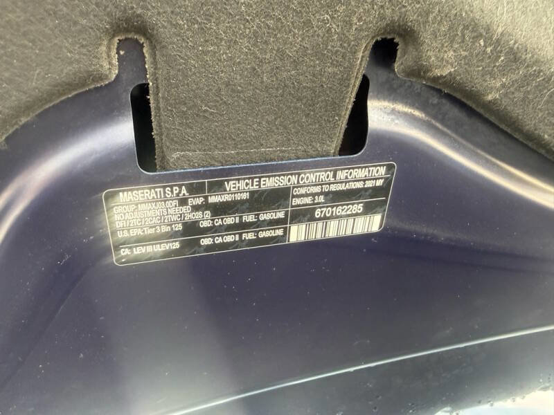 Used 2021 Maserati Ghibli S Q4 AWD/4WD image 23
