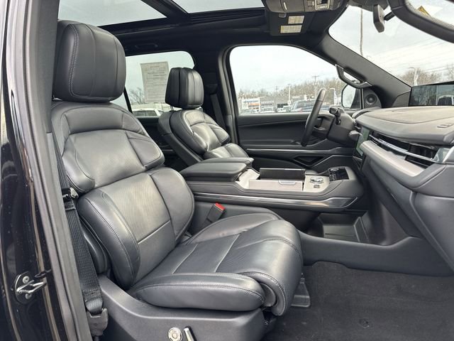 Used 2025 Lincoln Navigator Reserve w/ Jet Appearance Package AWD/4WD image 29