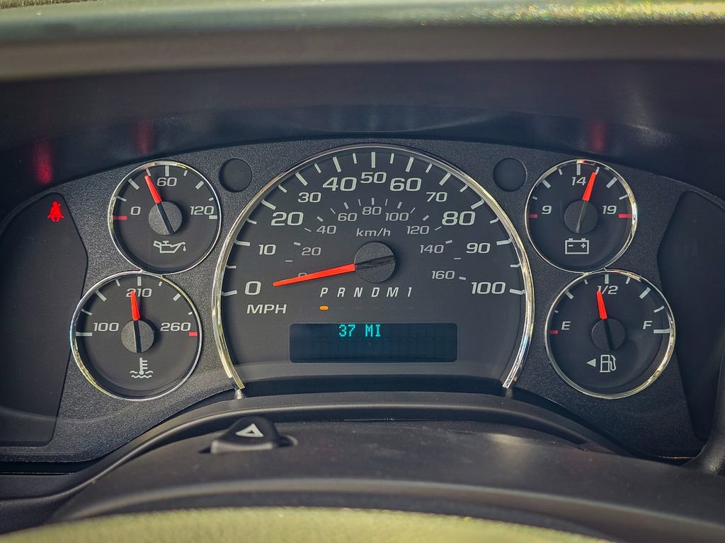 New 2025 GMC Savana 3500 Work Van 3D Cargo Van w/ Driver Convenience Package image 14