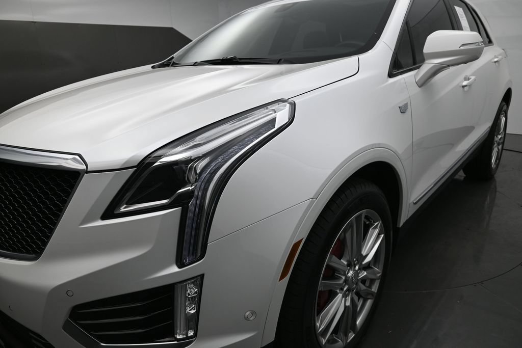 Certified 2024 Cadillac XT5 Sportv w/ Technology Package AWD/4WD image 35