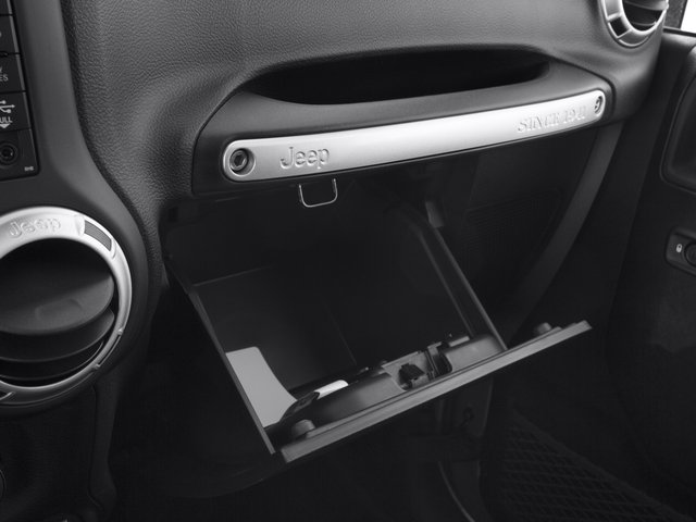 Certified 2016 Jeep Wrangler Sahara image 17