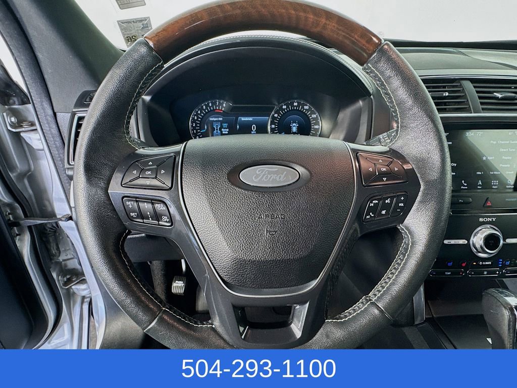 Used 2018 Ford Explorer Platinum image 11
