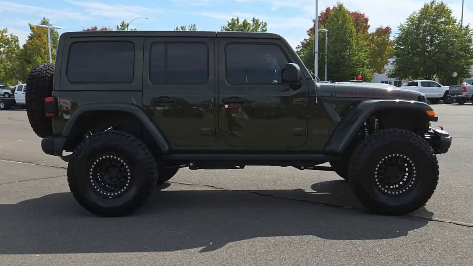 Used 2021 Jeep Wrangler Unlimited Rubicon AWD/4WD image 9