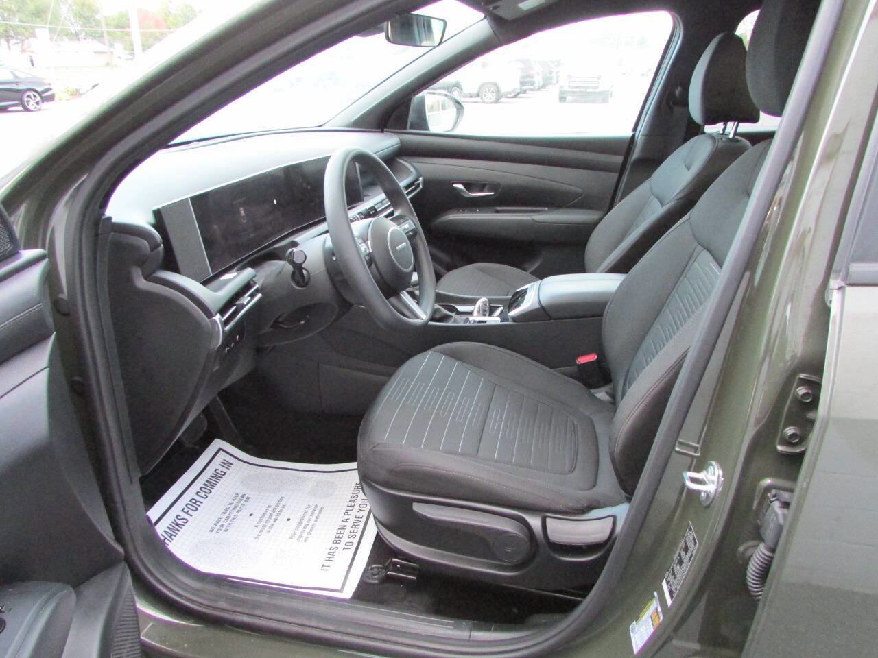 Used 2025 Hyundai Santa Cruz SE image 9