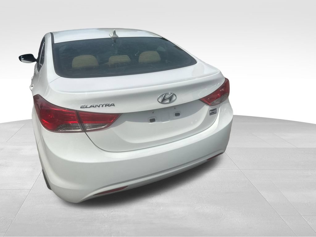 Used 2013 Hyundai Elantra GLS w/ Preferred Pkg FWD image 19