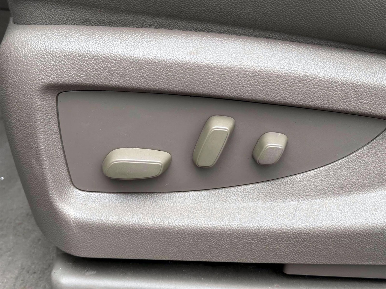 Used 2019 Chevrolet Tahoe LT image 32