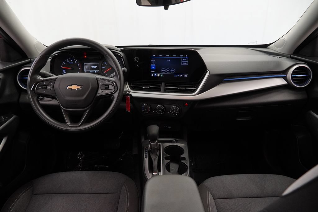 Certified 2024 Chevrolet Trax LS w/ LS Convenience Package FWD image 9