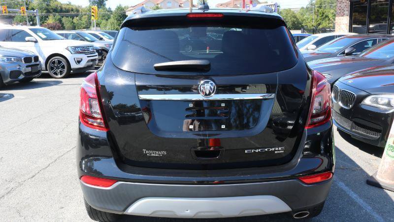 Used 2021 Buick Encore Preferred AWD/4WD image 6