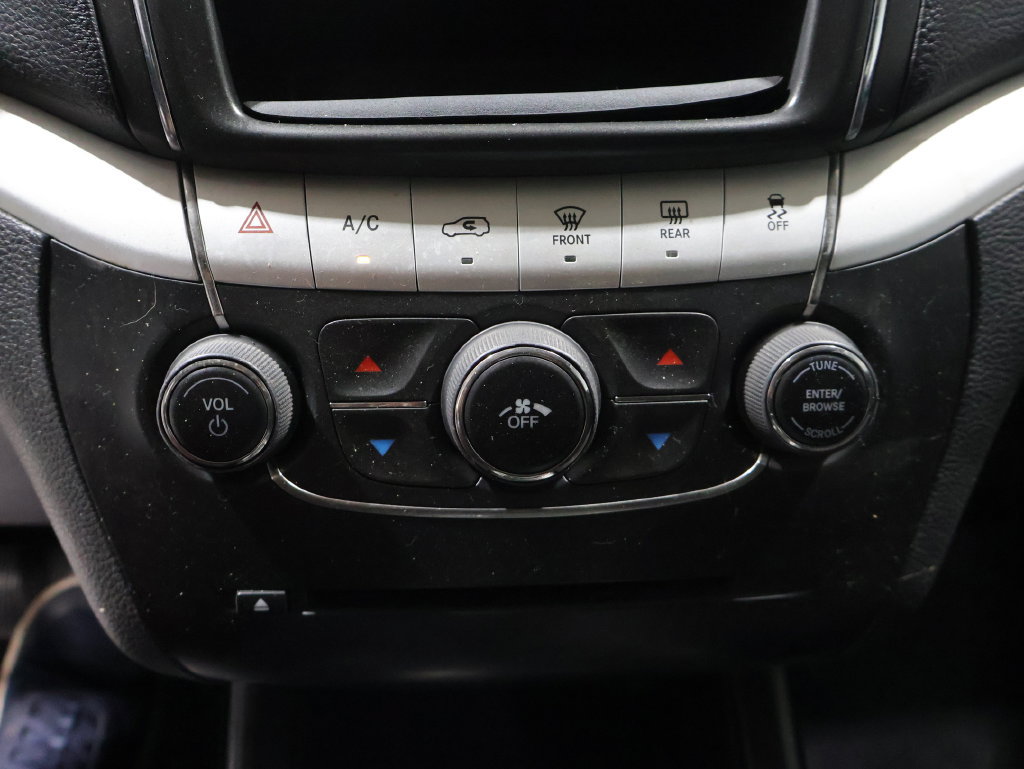 Used 2013 Dodge Journey SXT FWD image 7