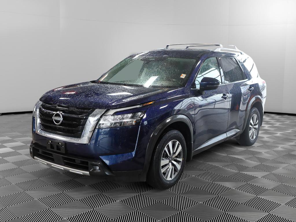 Used 2022 Nissan Pathfinder SL image 2