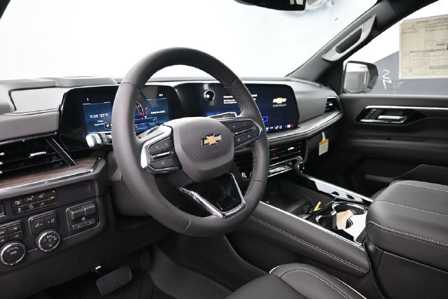 New 2026 Chevrolet Suburban Premier w/ Sun And Tow Package AWD/4WD image 21