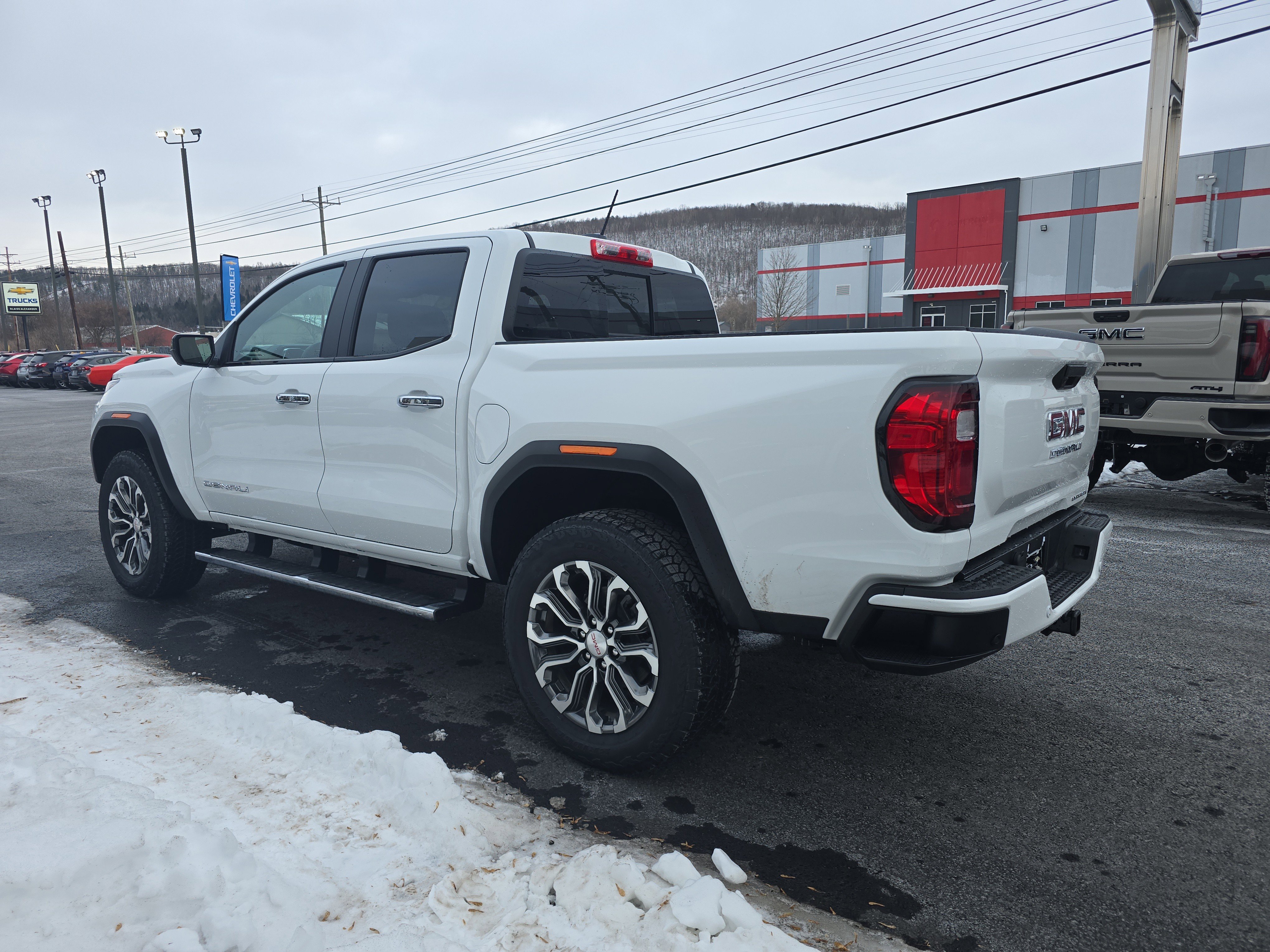 New 2026 GMC Canyon Denali image 5