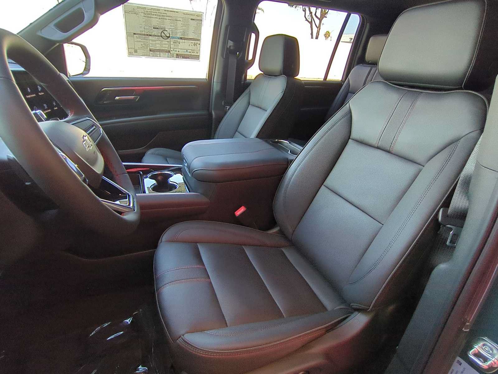 New 2026 Chevrolet Suburban RST w/ Comfort Package AWD/4WD image 24