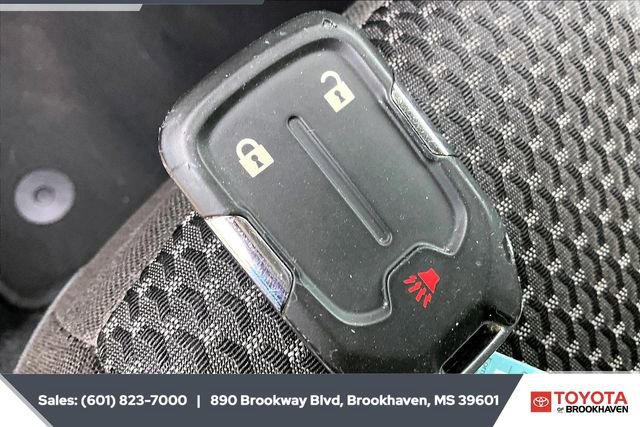 Used 2024 GMC Terrain SLE image 9