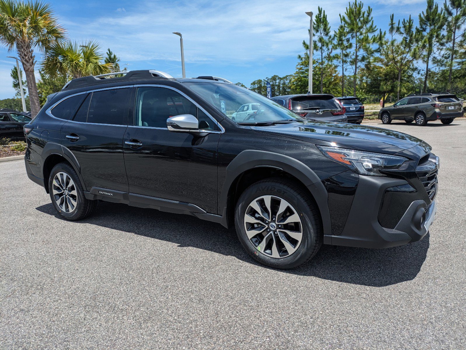 Used 2024 Subaru Outback Touring image 2