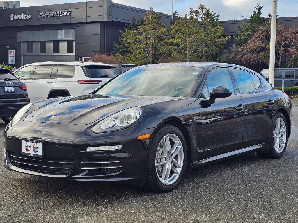 Used 2016 Porsche Panamera 4S image 4