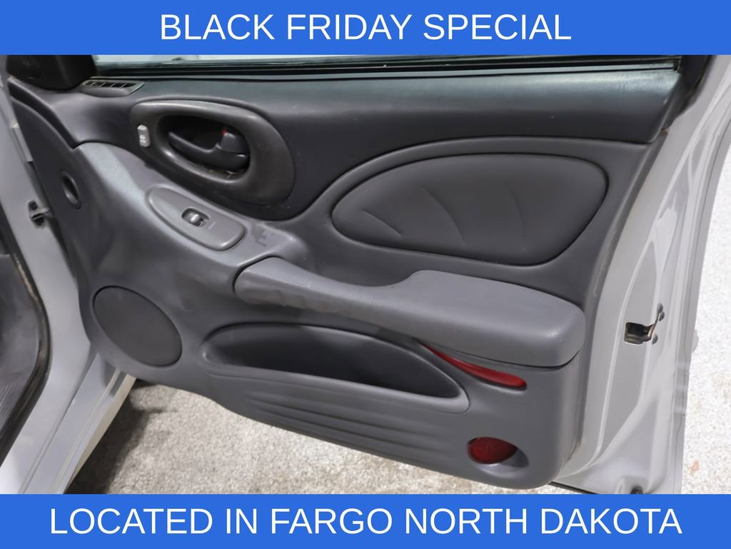 Used 2003 Pontiac Bonneville SE w/ Leather Appointment Package FWD image 21