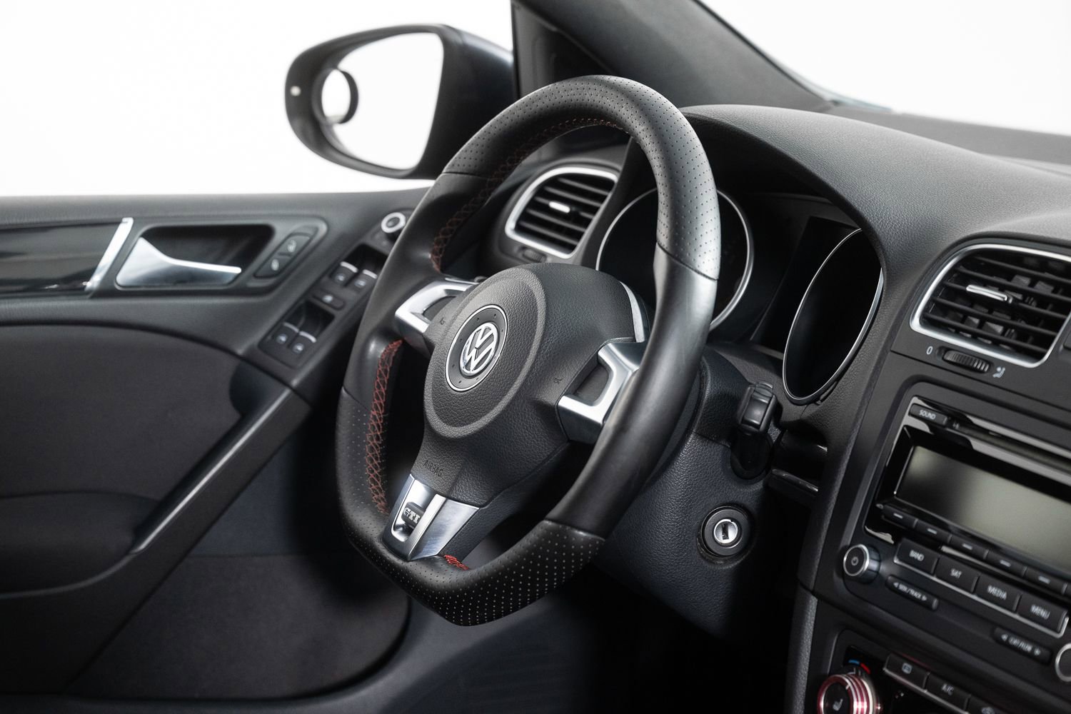 Used 2013 Volkswagen Golf 4-Door image 24