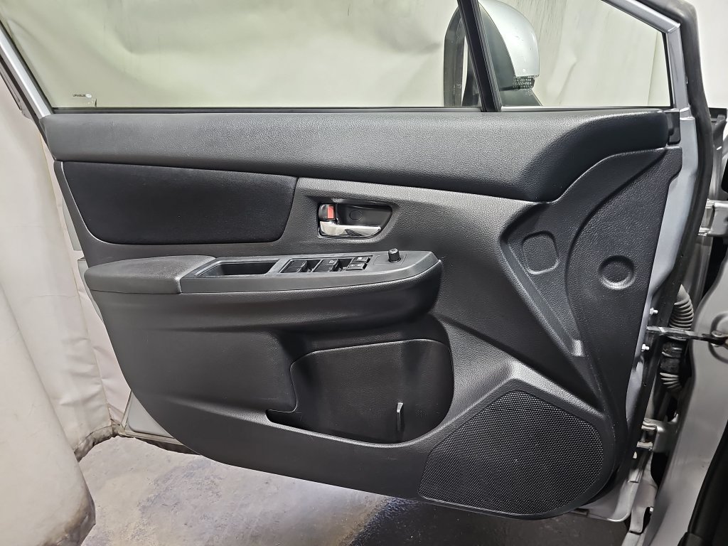 Used 2014 Subaru Crosstrek 2.0i Premium AWD/4WD image 26
