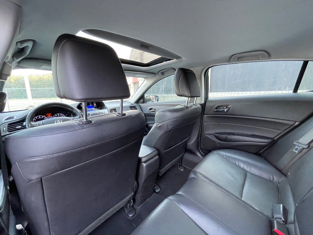 Used 2017 Acura ILX FWD image 49