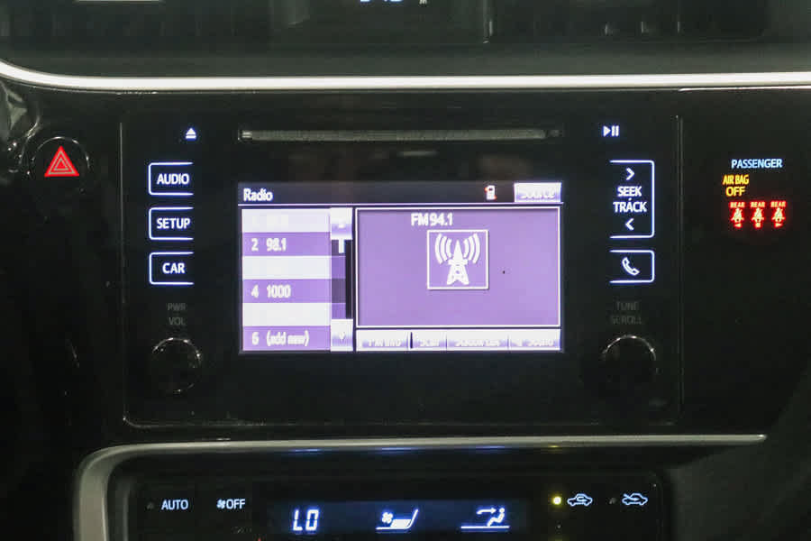 Certified 2019 Toyota Corolla LE FWD image 16