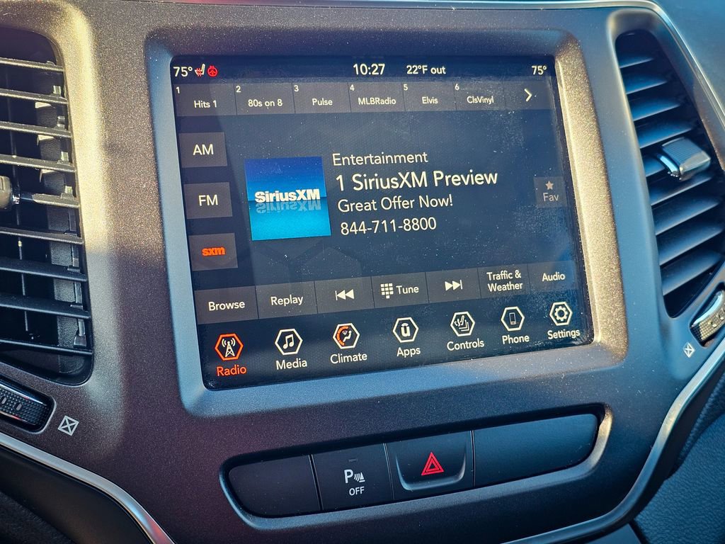 Used 2019 Jeep Cherokee Trailhawk w/ Cold Weather Group image 22