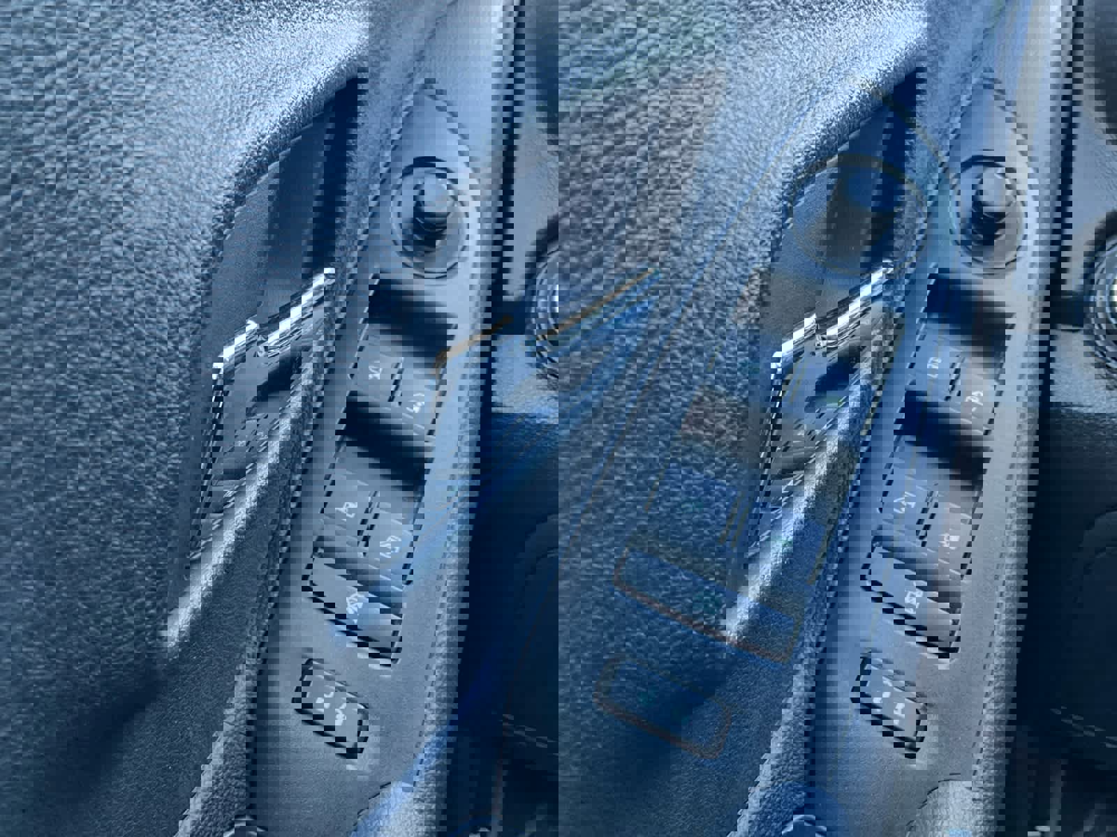 Used 2016 Chevrolet Trax LT w/ LT Convenience Package FWD image 21