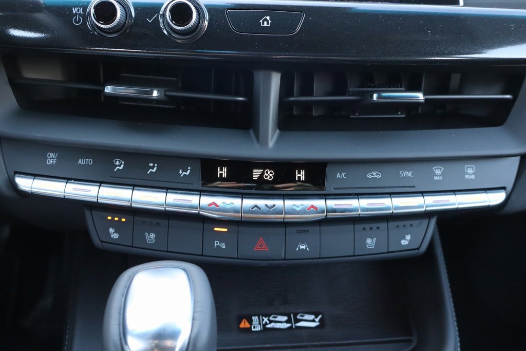 Used 2025 Cadillac CT4 Premium Luxury image 19