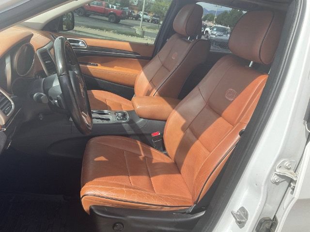 Used 2013 Jeep Grand Cherokee Overland Summit AWD/4WD image 17