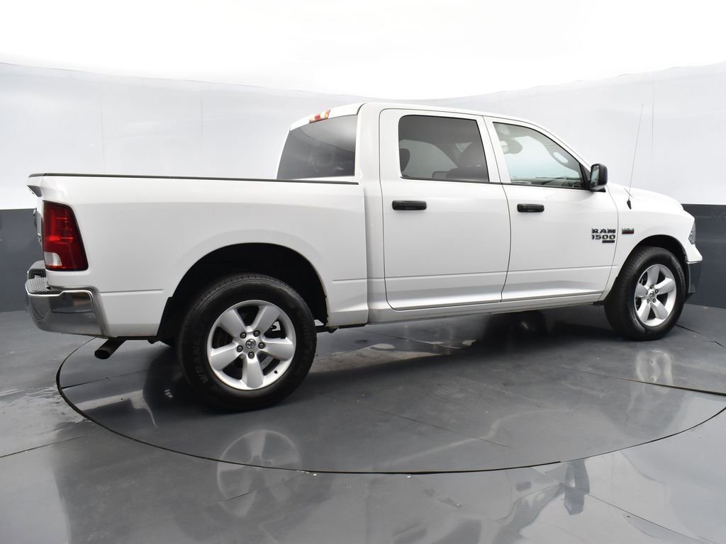 Used 2022 RAM 1500 Classic SLT image 4