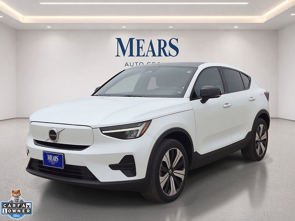 Used 2023 Volvo C40 Recharge Core AWD/4WD image 1
