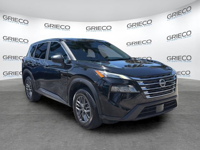 Used 2024 Nissan Rogue S FWD image 1