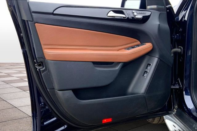 Used 2016 Mercedes-Benz GLE 550e 4MATIC image 26