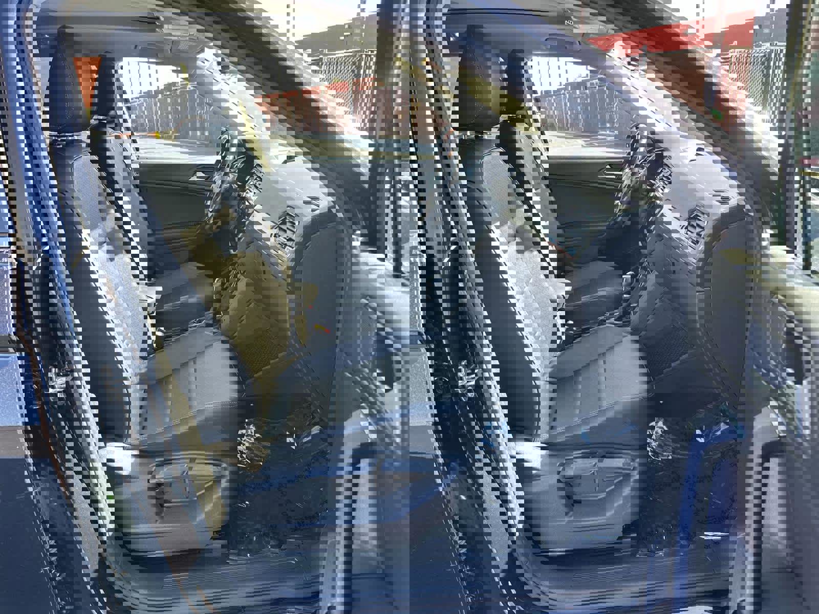 Used 2019 Volkswagen Tiguan SEL image 14