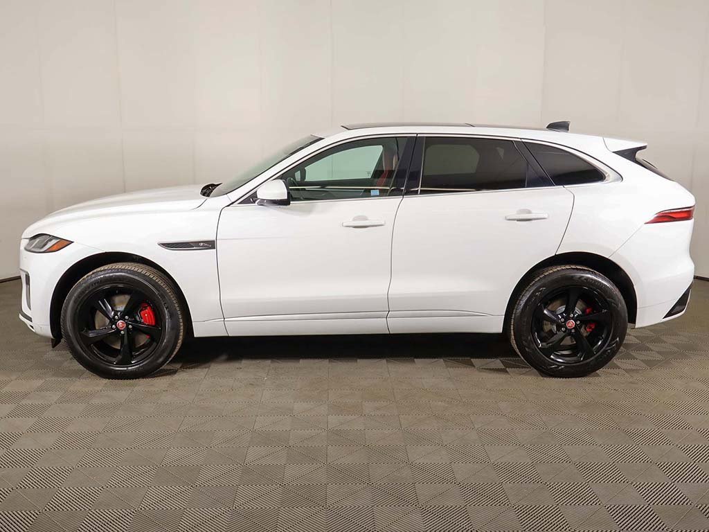 Used 2023 Jaguar F-PACE R-Dynamic S image 19
