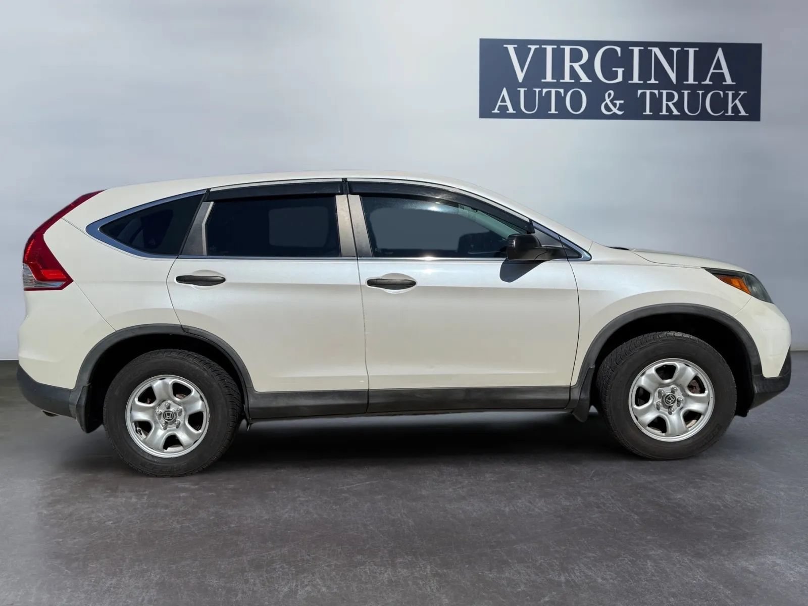 Used 2014 Honda CR-V LX image 4