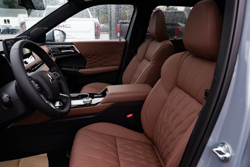 New 2026 Mitsubishi Outlander SEL image 19