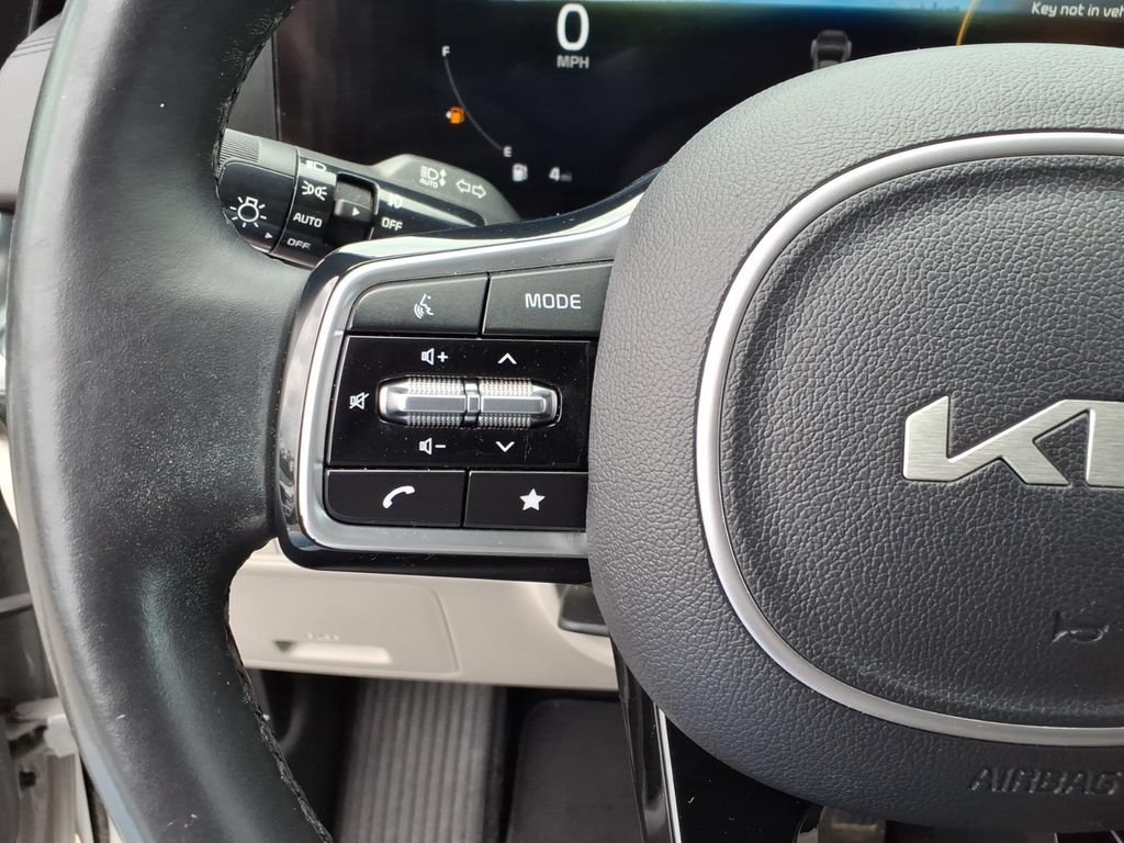 Used 2022 Kia Carnival SX Prestige FWD image 37