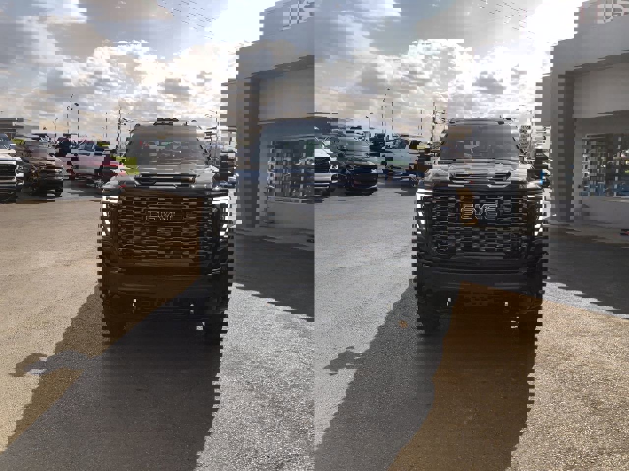 Used 2025 GMC Sierra 2500 Denali Ultimate image 16