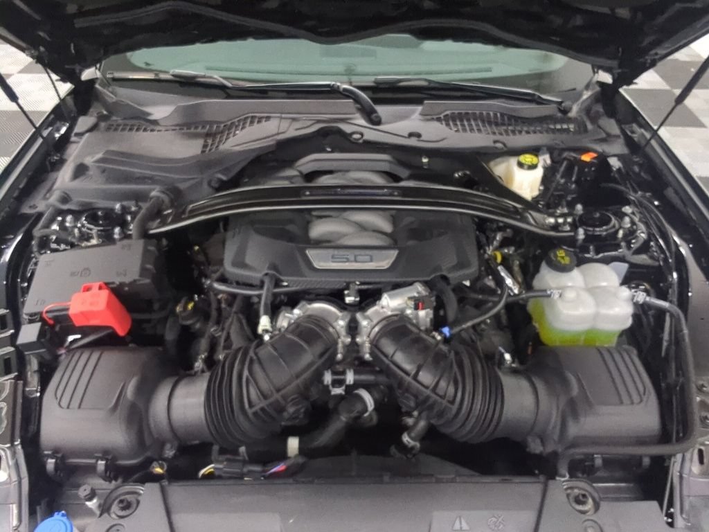 Used 2025 Ford Mustang Dark Horse w/ Dark Horse Handlin Package RWD image 32