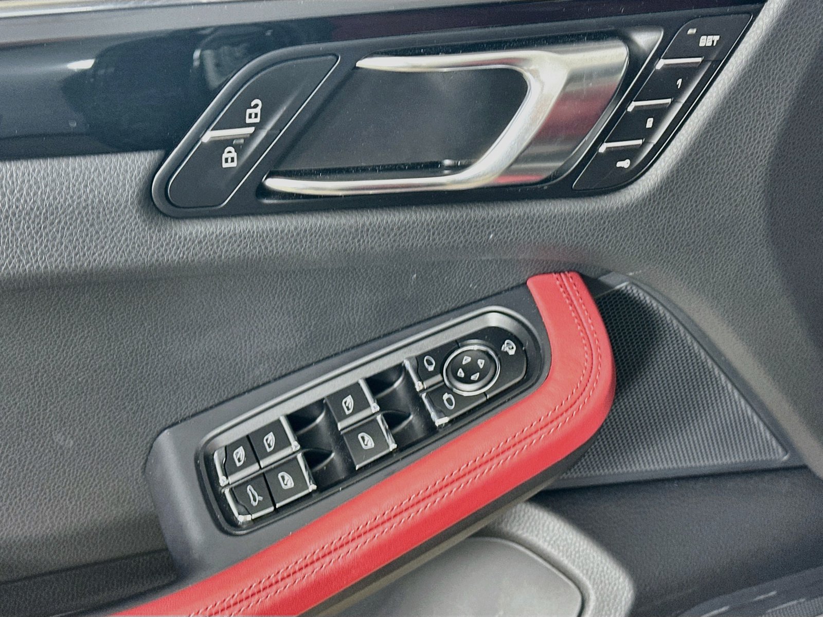 New 2026 Porsche Macan S AWD/4WD image 15